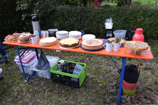 Kaffeee und Kuchen.JPG